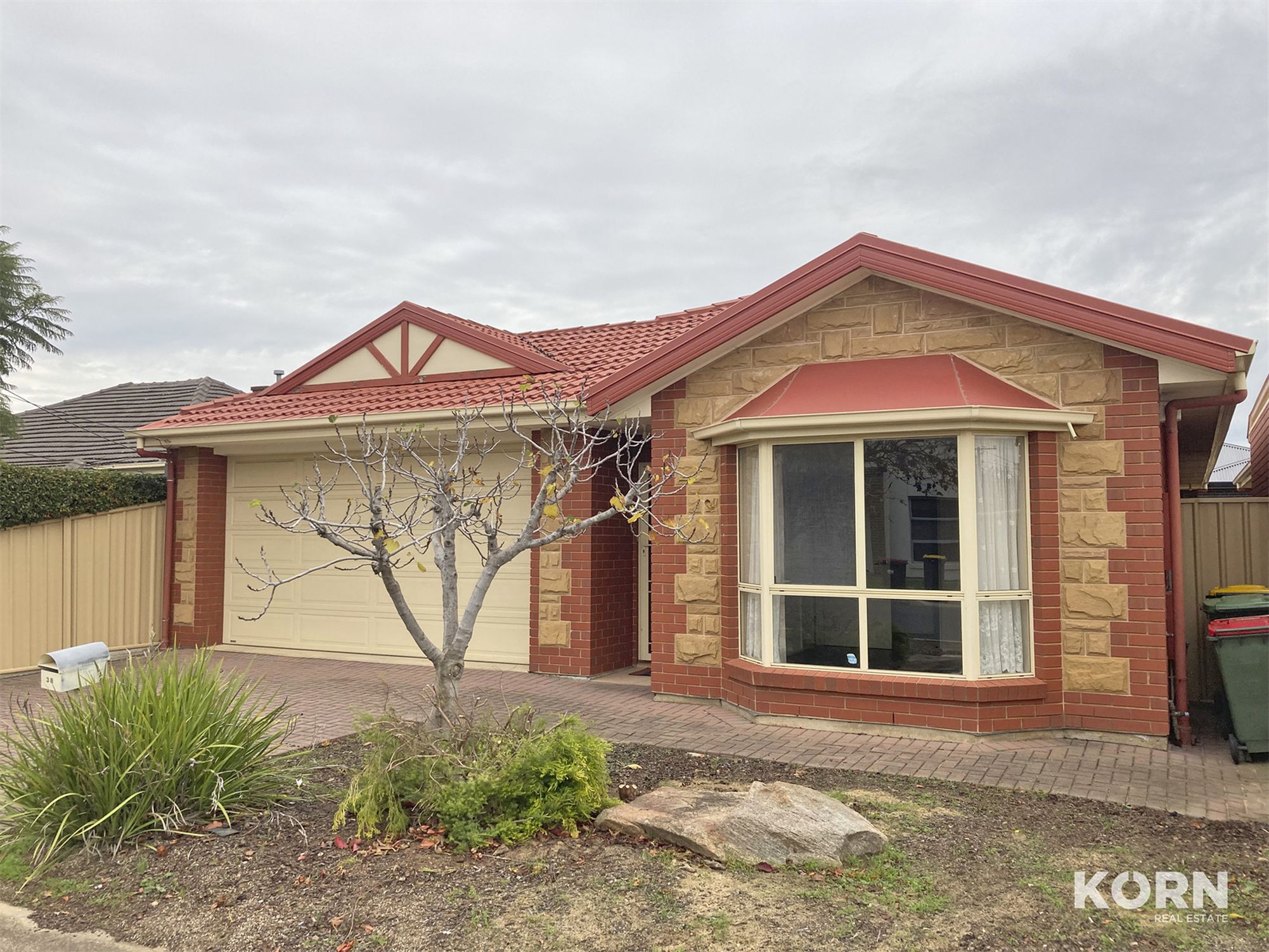 38 Gray Street, Plympton