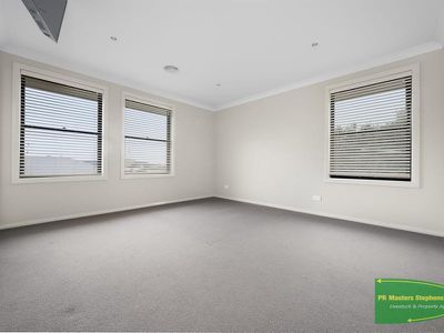 9 Piggott Place, Blayney