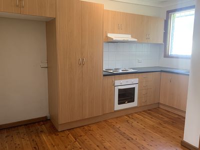 2 / 96 Old Lake Entrance Road, Oak Flats