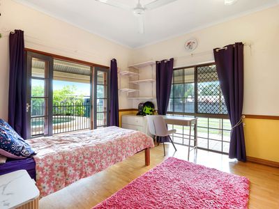 16 Kestrel Street, Bayview Heights