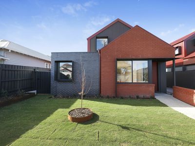 2 / 4 Anderson Street, Ascot Vale