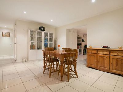 27 Passerine Drive, Rochedale South