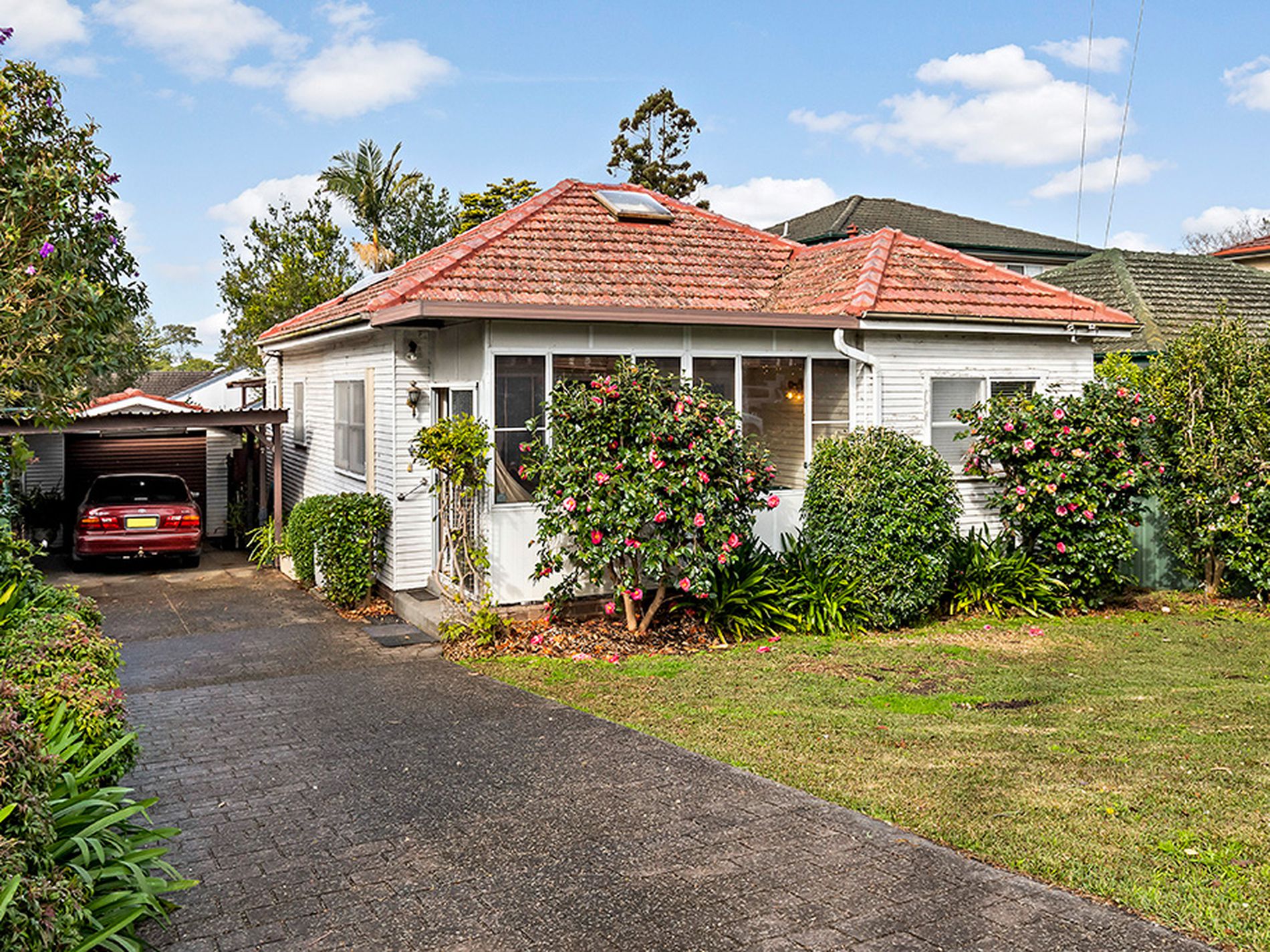 10 Avon Road, North Ryde