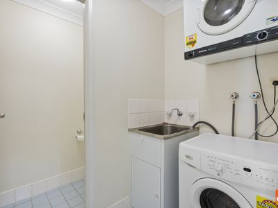 48 53 McMillan Crescent, Griffith