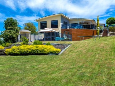 16 Old Apple Court, Huonville
