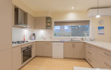 23 Grange Circuit, Beaconsfield