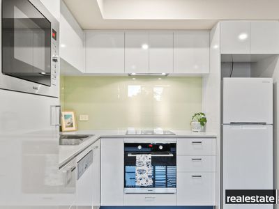 72 / 172 Railway Parade, West Leederville