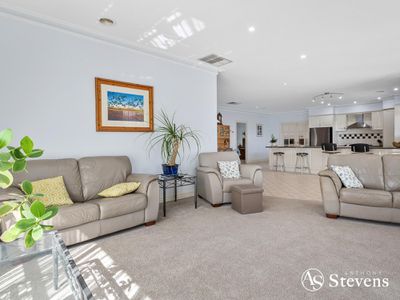 2 Stadan Place, Hillside