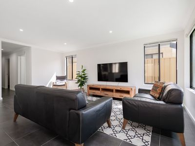 216 Lord Street, Caversham