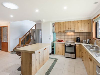 28 Hillside Crescent, Kianga