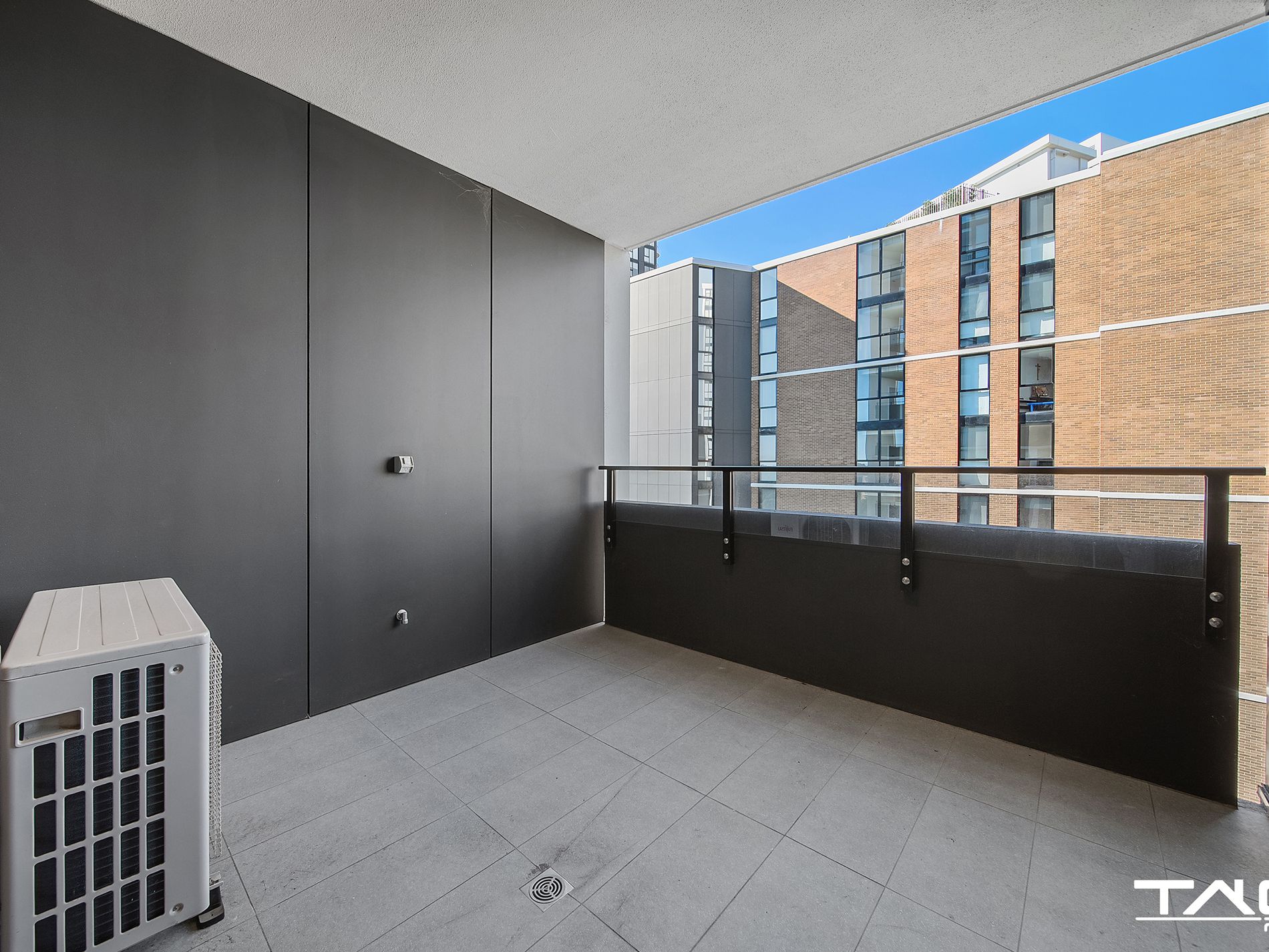 543 / 9 Maple Tree Road, Westmead