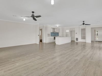 44 Firecrest Road, Manor Lakes