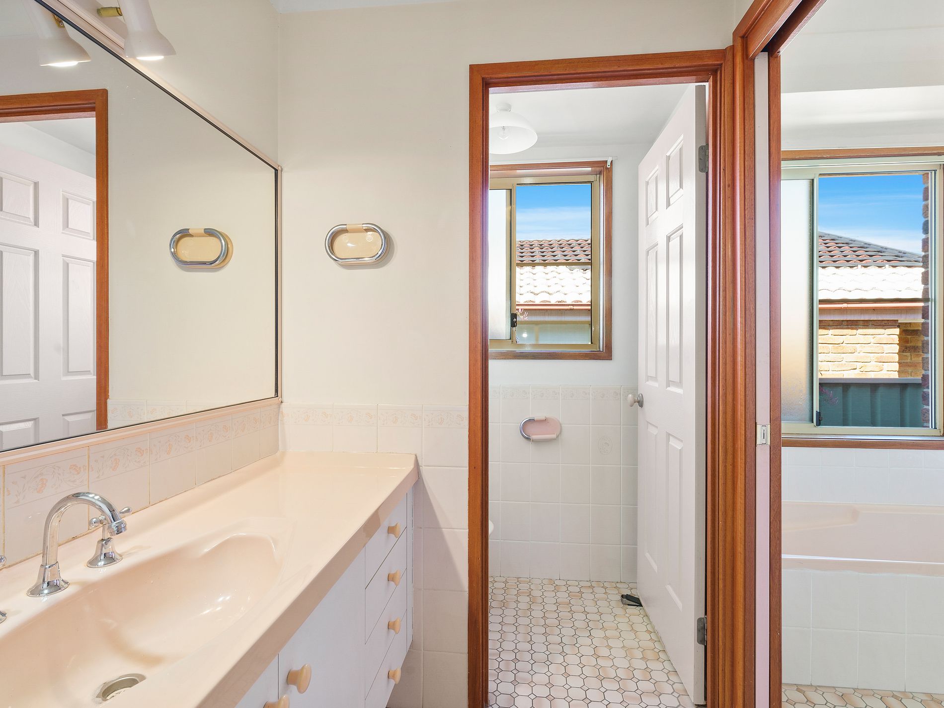 30 Claylands Drive, St Georges Basin