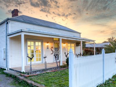 18 Hart Street, Euroa 18 Hart Street, Euroa