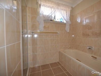 9 Flinders Close, Dubbo