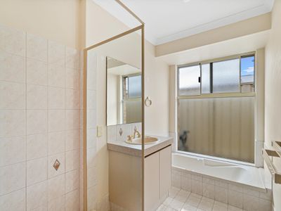 13 Kangaroo Paw Drive, Greenfields