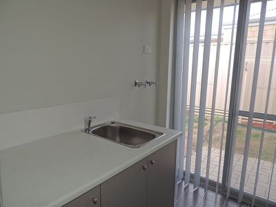 22 Geographe Bay Pass, Secret Harbour