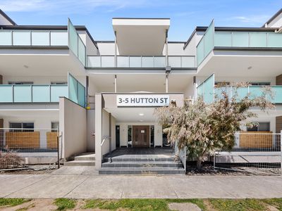 18 / 3-5 Hutton Street, Dandenong