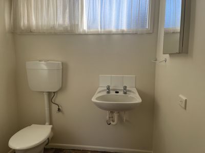4 / 28-30 Helms Street, Newcomb