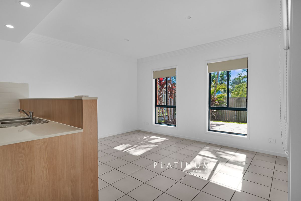 80 Olympus Drive, Robina