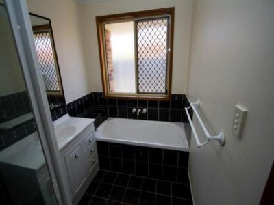 121 Ibis Boulevard, Eli Waters