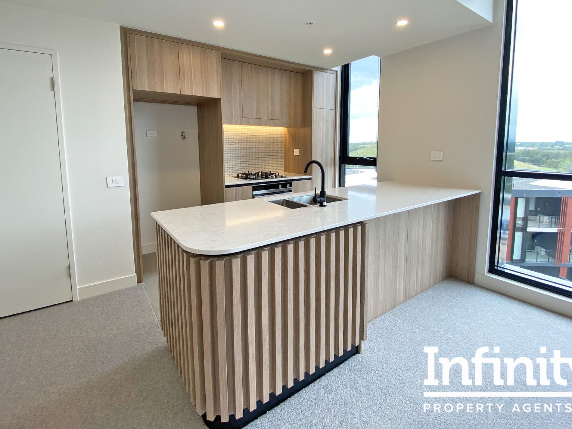 604 / 14 HILL ROAD, Wentworth Point