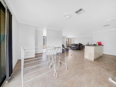 21 Cathedral Approach, Secret Harbour