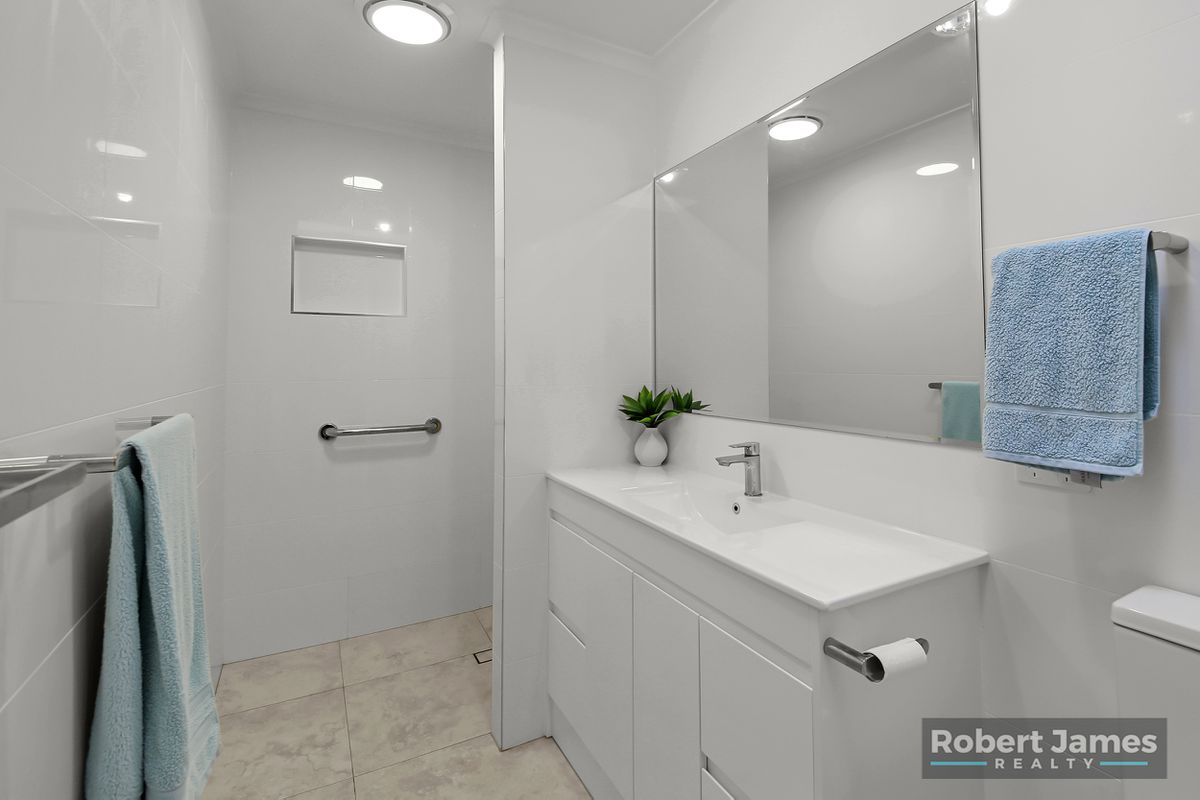 4 / 139 Moorindil St, Tewantin