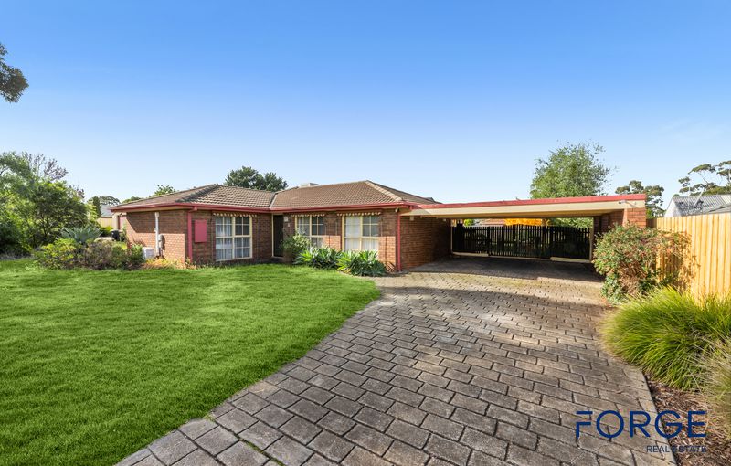 11 Catalina Place, Melton West, Melton West - Thumbnail 2