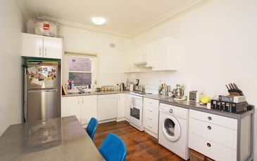 2 / 9 Brae St, Bronte