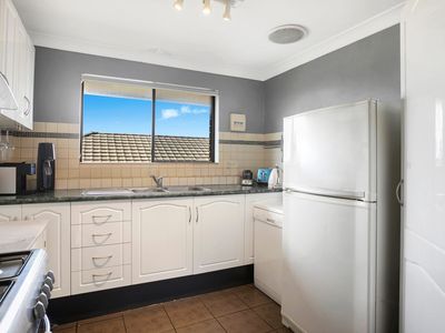 4 / 37 Pur Pur Avenue, Lake Illawarra