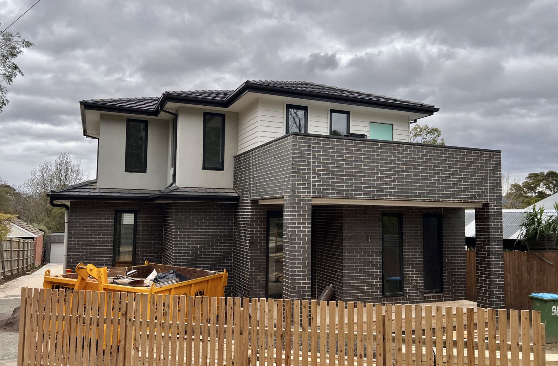 1 / 98 Croydon Road, Croydon