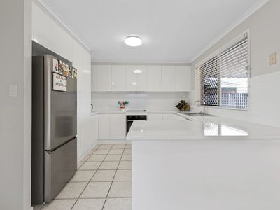 100 Broomdykes Drive, Beaconsfield