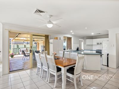 4 Munduran Close, Albion Park