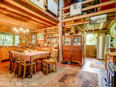 394 Western Avenue, Montville