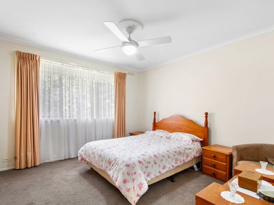 6 Indra Court, Sale