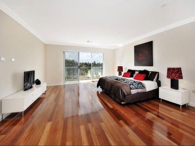 19 East Crescent, Hurstville Grove