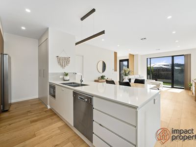 32 Judith Macintosh Crescent, Taylor