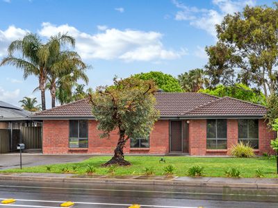 20 Warburton Drive, Woodcroft