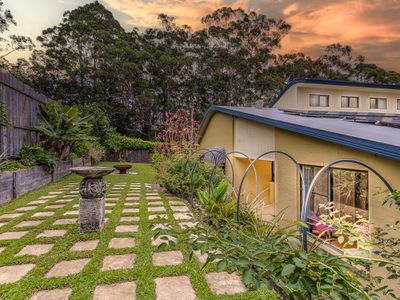 18 Flinders Way, Ocean Shores