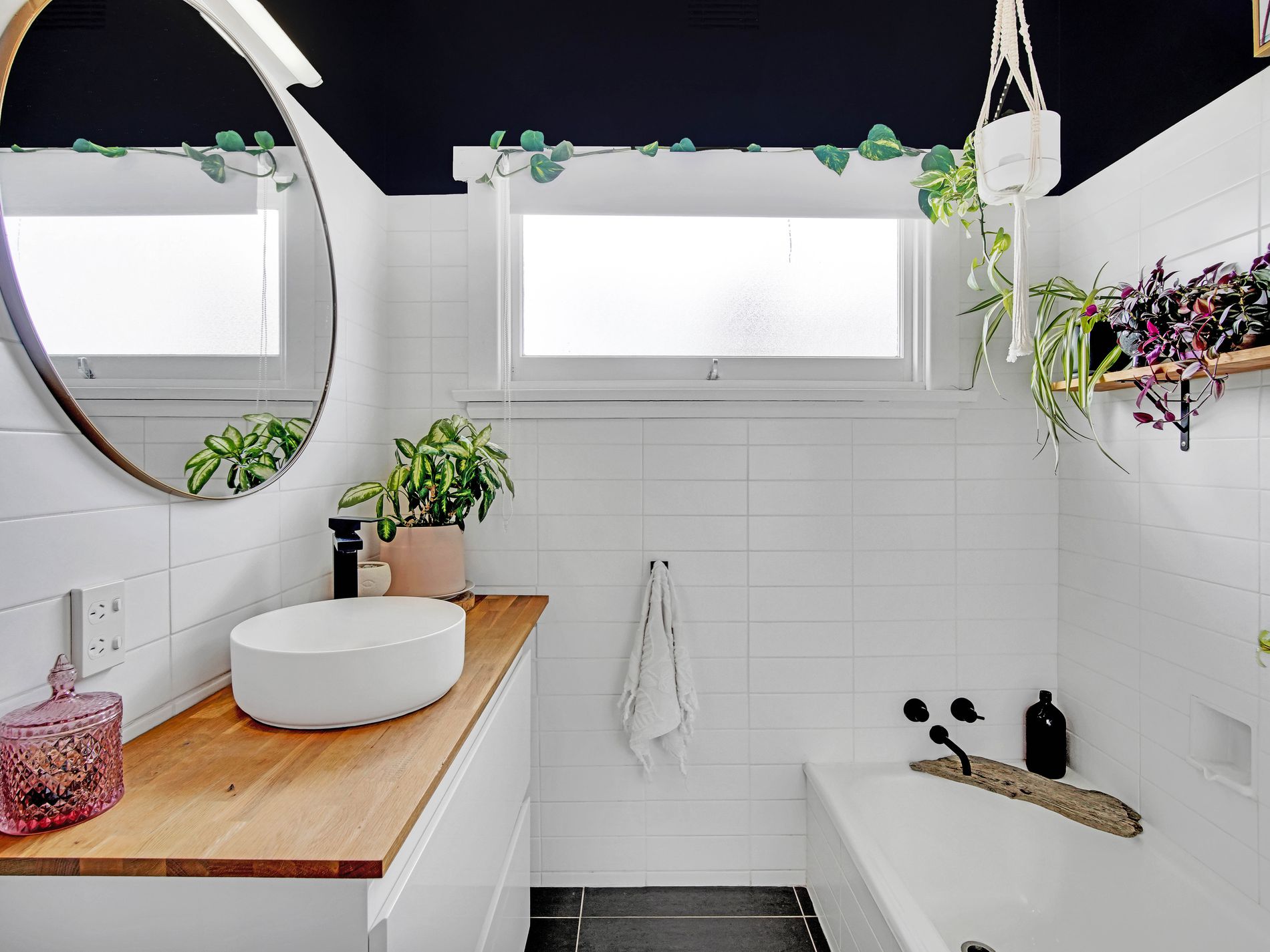 12 Helenwood Grove, Newnham