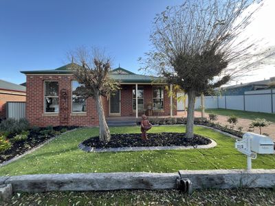 112 Norelle Crescent, Golden Square