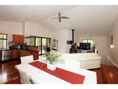 27 Lakeside Drive, Cooroibah