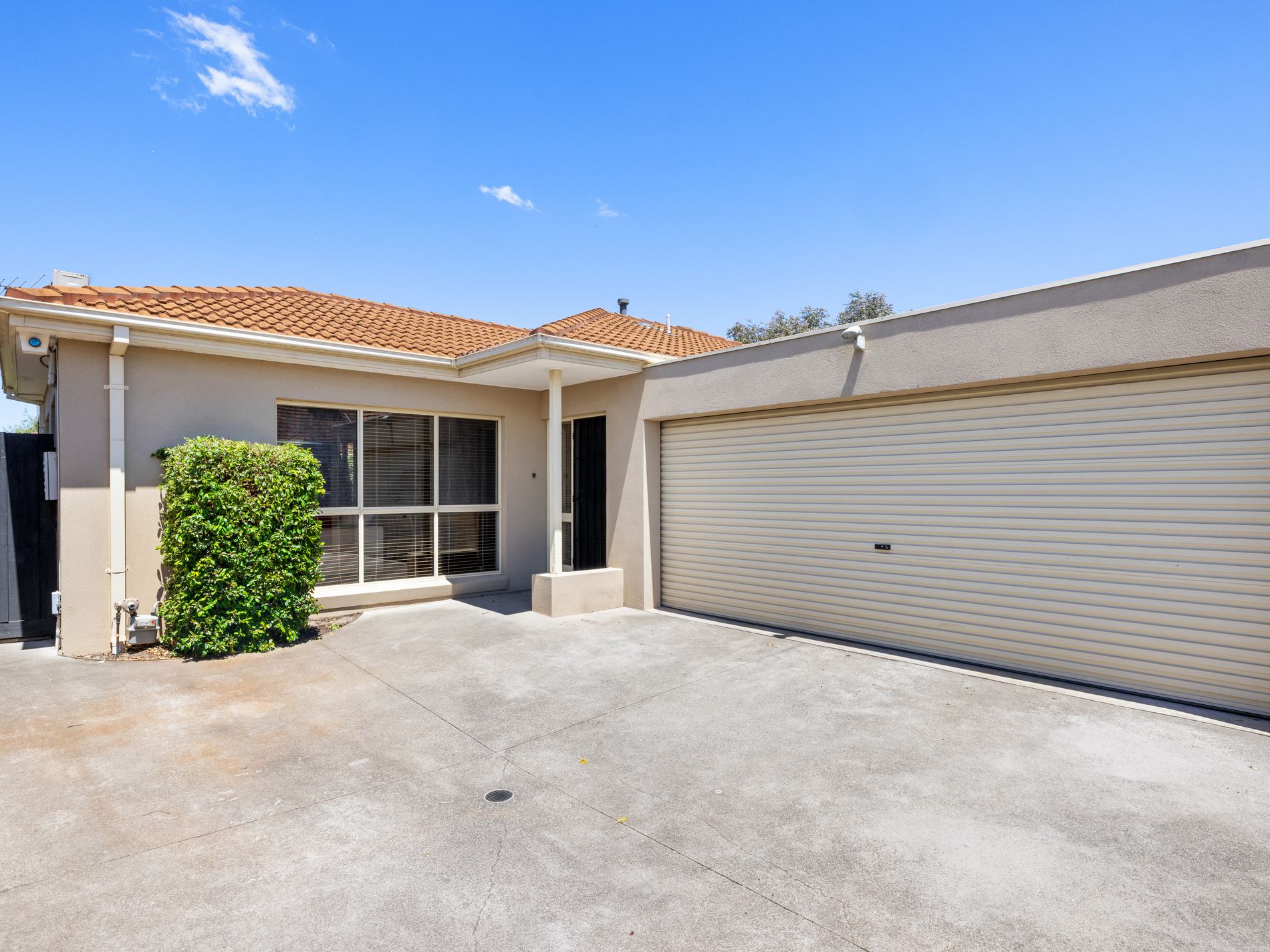 2 / 198 Civic Parade, Altona