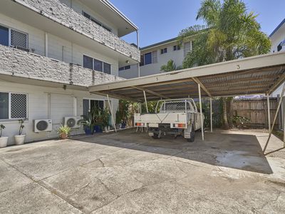 2 / 282 Lake Street, Cairns North
