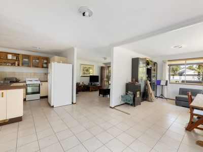 21 Poinciana Avenue, Tewantin