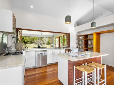 6 Taylor Drive, Pomona