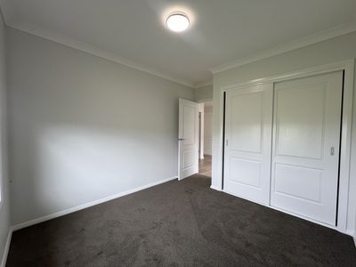 8 Kirkwood Place, Dubbo