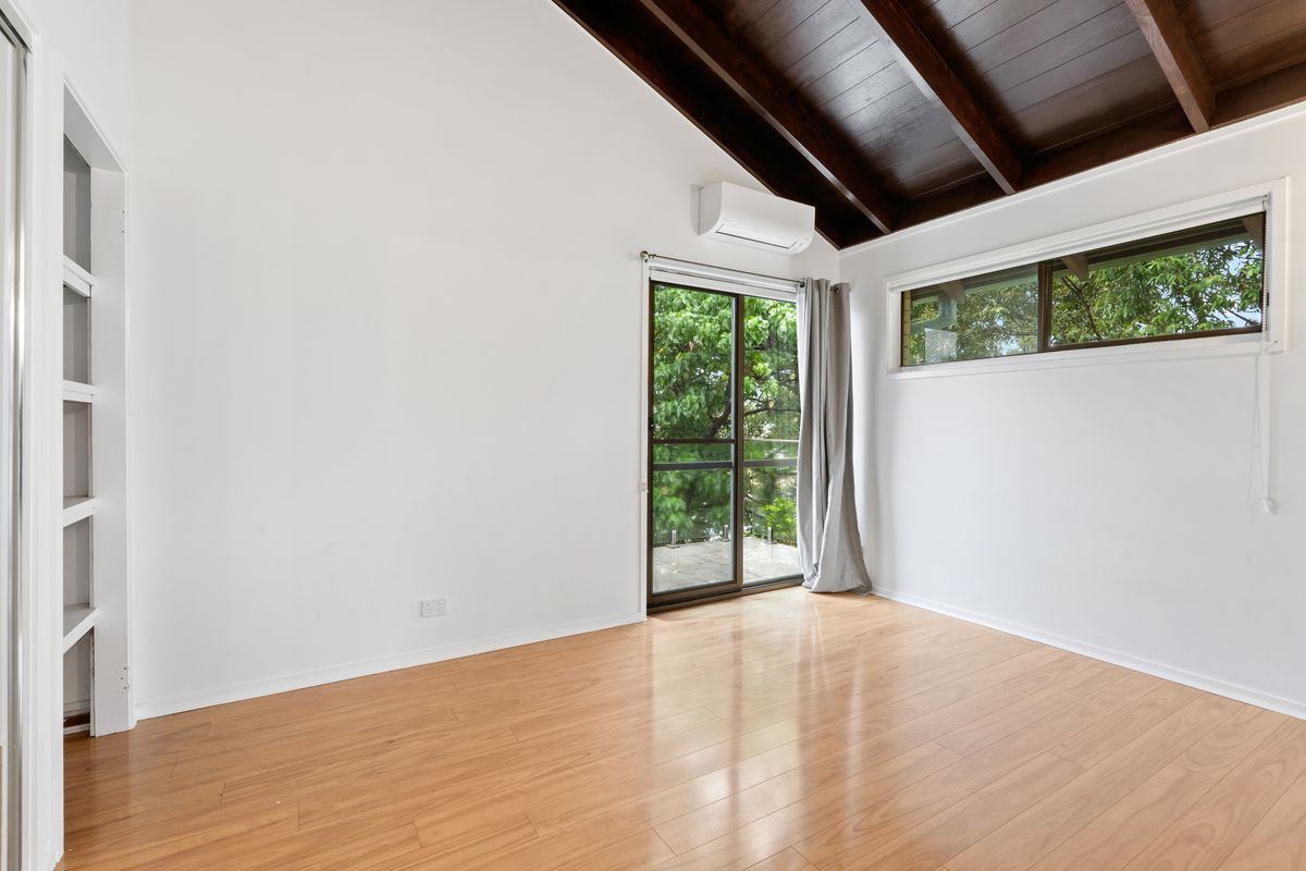 4 / 11 Orvieto Avenue, Mermaid Waters