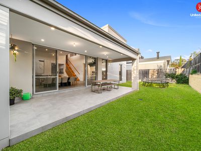 32 Jenkinson Drive, Elizabeth Hills